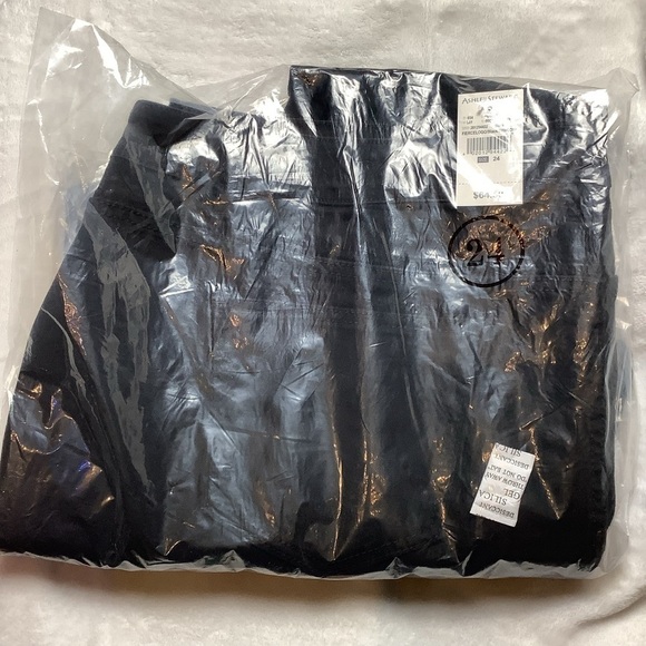 ASHLEY Stewart 24W & 30W Black Fierce Crystal Embellished Skinny Jeans (T20.10) - Picture 4 of 5